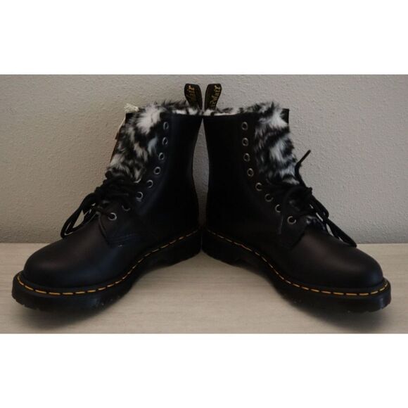 Dr. Martens Women's Sz 7 Black Faux Fur Lined 1460 Serena Leather Boots $180 - Picture 6 of 9